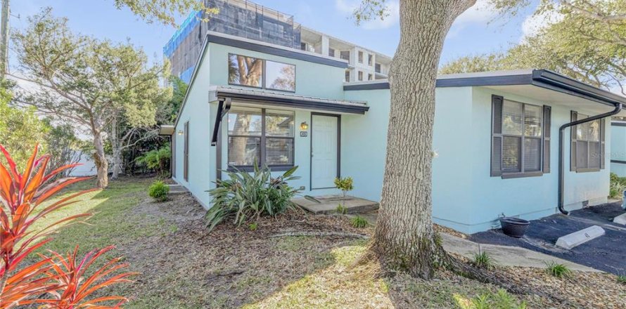 Condo in New Smyrna Beach, Florida, 2 bedrooms  № 1723814