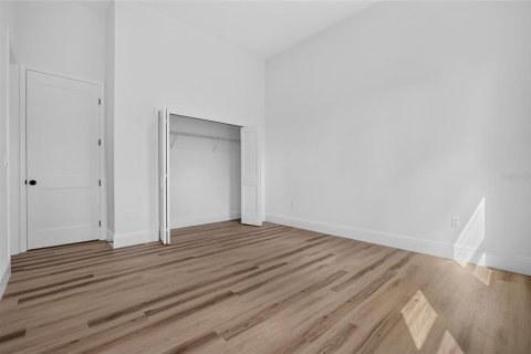Купить виллу или дом в Порт-Шарлотт, Флорида 11 комнат, 217.95м2, № 2349328 - фото 25