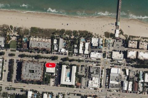 Hotel in Lauderdale-by-the-Sea, Florida № 1712794 - photo 11