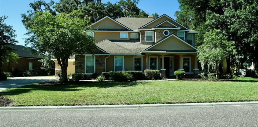 House in Jacksonville, Florida 5 bedrooms, 315.87 sq.m. № 1740968