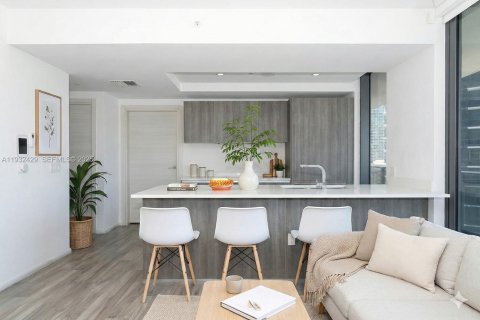 Condo in Miami, Florida, 3 bedrooms  № 2054114 - photo 5