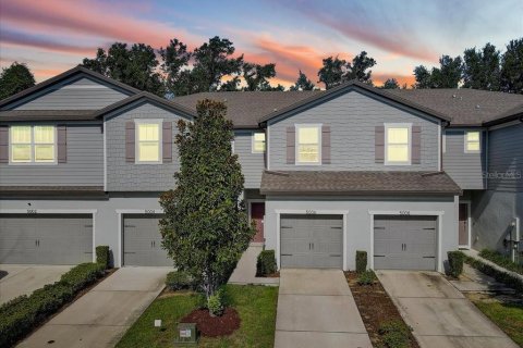 Touwnhouse à vendre à Tampa, Floride: 2 chambres, 137.5 m2 № 1886207 - photo 2