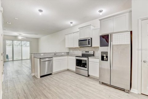 Touwnhouse à vendre à Tampa, Floride: 2 chambres, 137.5 m2 № 1886207 - photo 5