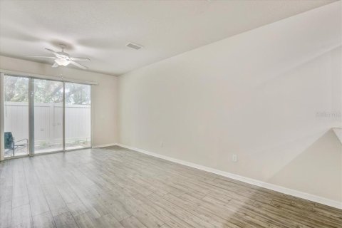 Touwnhouse à vendre à Tampa, Floride: 2 chambres, 137.5 m2 № 1886207 - photo 9