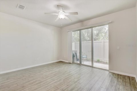 Touwnhouse à vendre à Tampa, Floride: 2 chambres, 137.5 m2 № 1886207 - photo 14