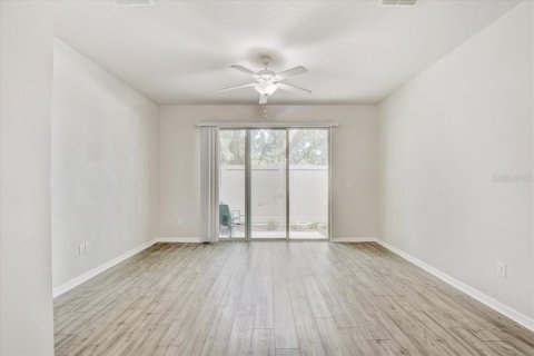 Touwnhouse à vendre à Tampa, Floride: 2 chambres, 137.5 m2 № 1886207 - photo 13
