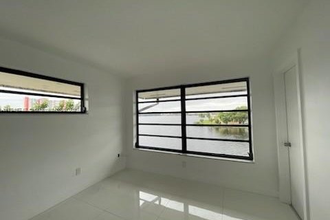 Copropriété à louer à Miami, Floride: 1 chambre, 76.64 m2 № 1849224 - photo 3