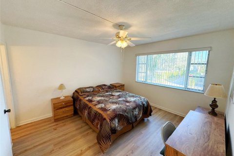 Condo in Pompano Beach, Florida, 2 bedrooms № 2244546 - photo 25