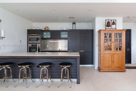 Copropriété à louer à Miami, Floride: 2 chambres, 144 m2 № 2076669 - photo 8