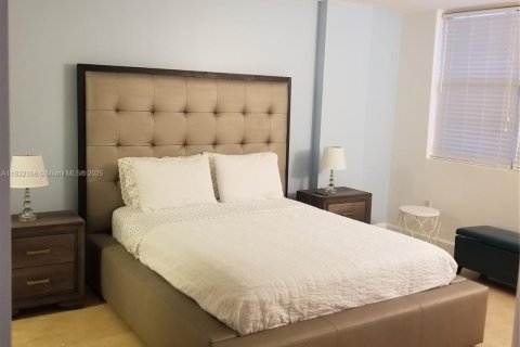 Снять в аренду кондоминиум в Майами-Бич, Флорида 1 спальня, 74.88м2, № 1958710 - фото 13