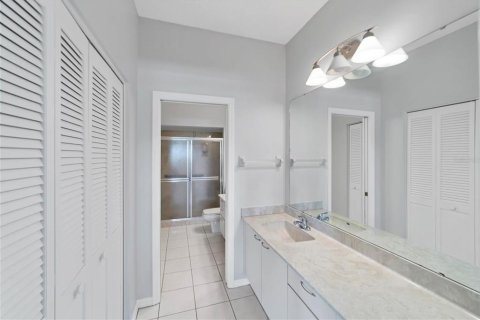 House in Sarasota, Florida 2 bedrooms, 116.13 sq.m. № 867034 - photo 12