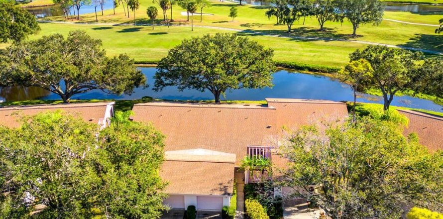 House in Sarasota, Florida 2 bedrooms, 116.13 sq.m. № 867034