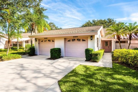 House in Sarasota, Florida 2 bedrooms, 116.13 sq.m. № 867034 - photo 2