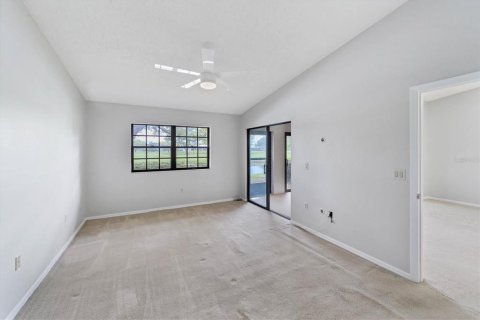 House in Sarasota, Florida 2 bedrooms, 116.13 sq.m. № 867034 - photo 11