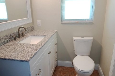 Casa en venta en Eustis, Florida, 3 dormitorios, 114.83 m2 № 1918098 - foto 11