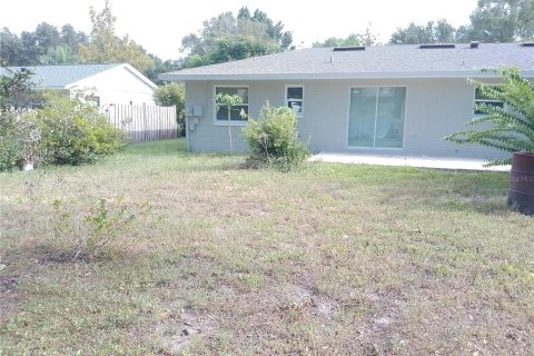 Casa en venta en Eustis, Florida, 3 dormitorios, 114.83 m2 № 1918098 - foto 4