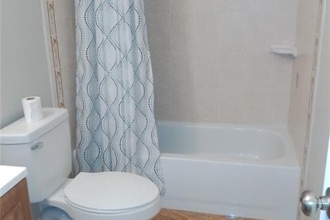 Casa en venta en Eustis, Florida, 3 dormitorios, 114.83 m2 № 1918098 - foto 18