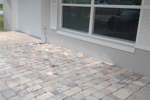 Casa en venta en Eustis, Florida, 3 dormitorios, 114.83 m2 № 1918098 - foto 3