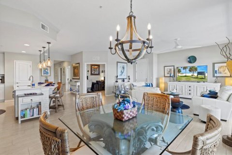 Condo in Venice, Florida, 2 bedrooms  № 1737140 - photo 11