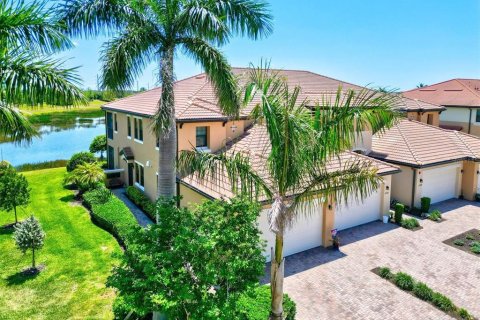 Condo in Venice, Florida, 2 bedrooms  № 1737140 - photo 1