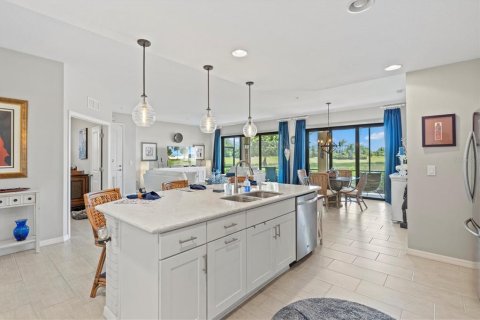 Condo in Venice, Florida, 2 bedrooms  № 1737140 - photo 15