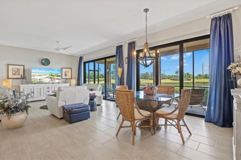 Condo in Venice, Florida, 2 bedrooms  № 1737140 - photo 10