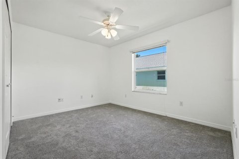 House in Port Orange, Florida 3 bedrooms, 161.84 sq.m. № 1876832 - photo 22