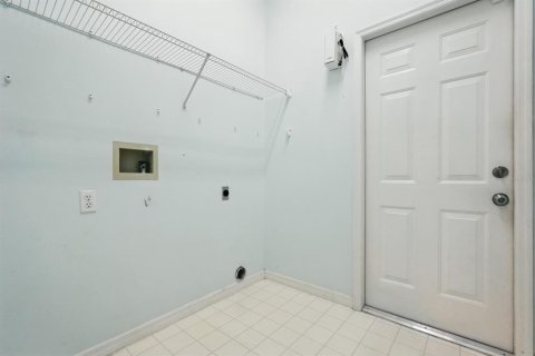 House in Port Orange, Florida 3 bedrooms, 161.84 sq.m. № 1876832 - photo 28