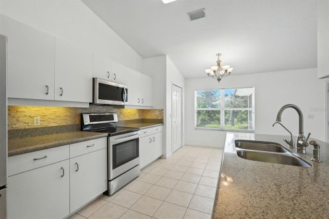 House in Port Orange, Florida 3 bedrooms, 161.84 sq.m. № 1876832 - photo 19
