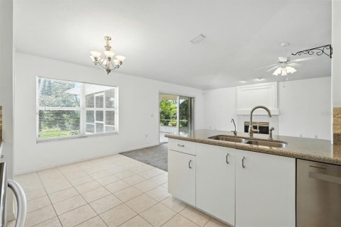 House in Port Orange, Florida 3 bedrooms, 161.84 sq.m. № 1876832 - photo 13