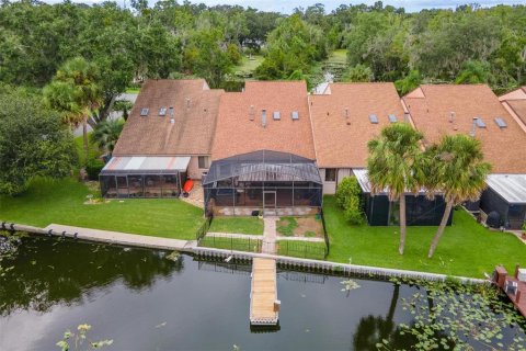 Townhouse in Leesburg, Florida 3 bedrooms, 209.96 sq.m. № 1900859 - photo 4