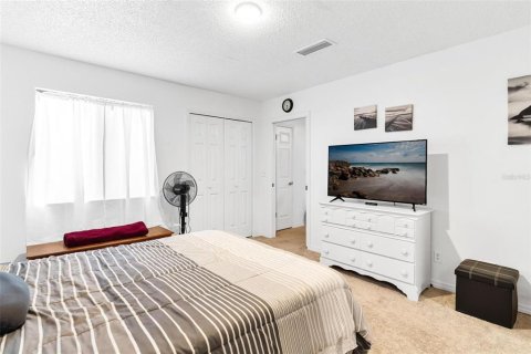 Townhouse in Leesburg, Florida 3 bedrooms, 209.96 sq.m. № 1900859 - photo 29