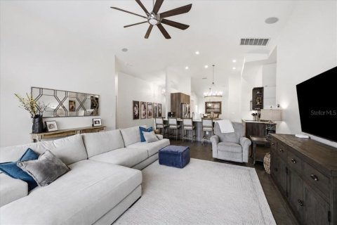 House in Bradenton, Florida 4 bedrooms, 224.08 sq.m. № 2227542 - photo 8