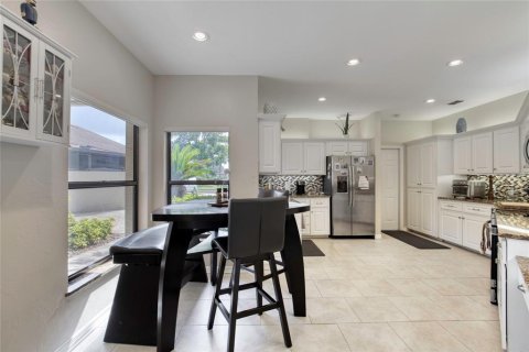 Casa en venta en Port Orange, Florida, 3 dormitorios, 202.25 m2 № 1857882 - foto 5
