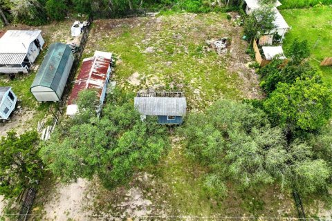 House in Umatilla, Florida 1 bedroom, 24.15 sq.m. № 1916805 - photo 15