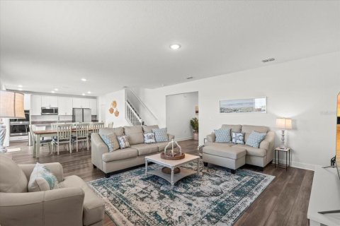 House in Daytona Beach, Florida 5 bedrooms, 250.09 sq.m. № 1688060 - photo 19