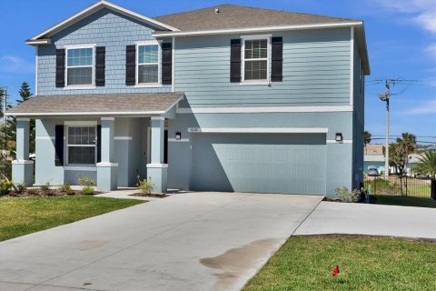 House in Daytona Beach, Florida 5 bedrooms, 250.09 sq.m. № 1688060 - photo 8