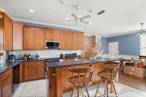 House in Altamonte Springs, Florida 4 bedrooms, 250.09 sq.m. № 2112330 - photo 10