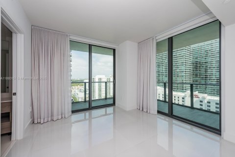 Copropriété à louer à Miami, Floride: 2 chambres, 123.93 m2 № 1930060 - photo 5
