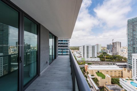 Copropriété à louer à Miami, Floride: 2 chambres, 123.93 m2 № 1930060 - photo 12