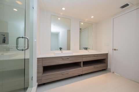 Copropriété à louer à Miami, Floride: 2 chambres, 123.93 m2 № 1930060 - photo 10