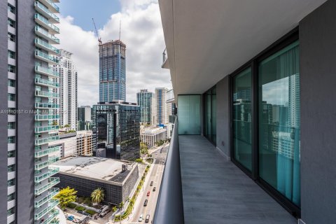 Copropriété à louer à Miami, Floride: 2 chambres, 123.93 m2 № 1930060 - photo 13
