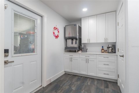Villa ou maison à vendre à Seminole, Floride: 5 chambres, 344.67 m2 № 2093552 - photo 30