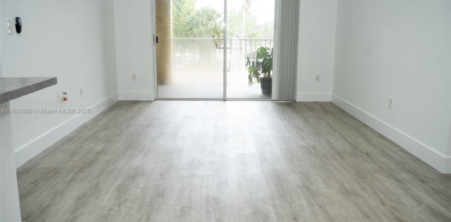 Condo à Davie, Floride, 2 chambres № 1820128