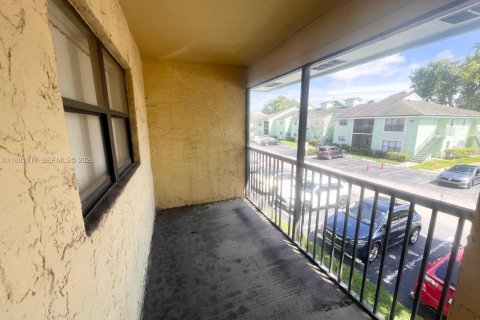 Condominio en venta en Sunrise, Florida, 1 dormitorio, 55.28 m2 № 2089750 - foto 8