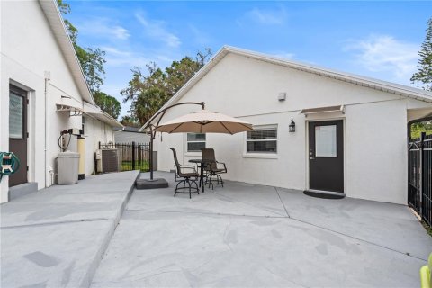 Villa ou maison à vendre à DeBary, Floride: 6 chambres, 380.34 m2 № 2144147 - photo 1