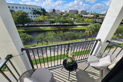 Condo in Doral, Florida, 3 bedrooms  № 1957689 - photo 7