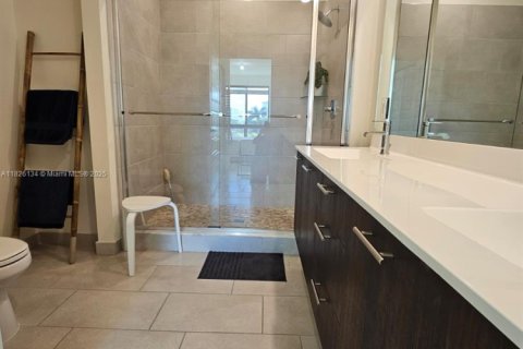 Condo in Doral, Florida, 3 bedrooms  № 1957689 - photo 14