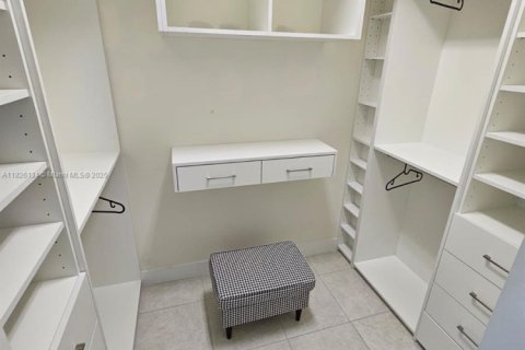 Condo in Doral, Florida, 3 bedrooms  № 1957689 - photo 18