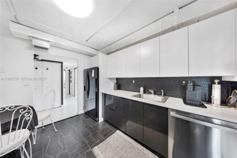 Снять в аренду кондоминиум в Халландейл-Бич, Флорида 2 спальни, 132.85м2, № 1991598 - фото 11